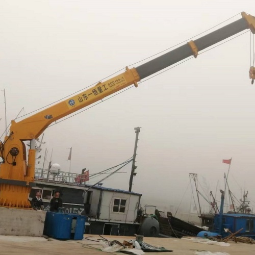 船用吊机